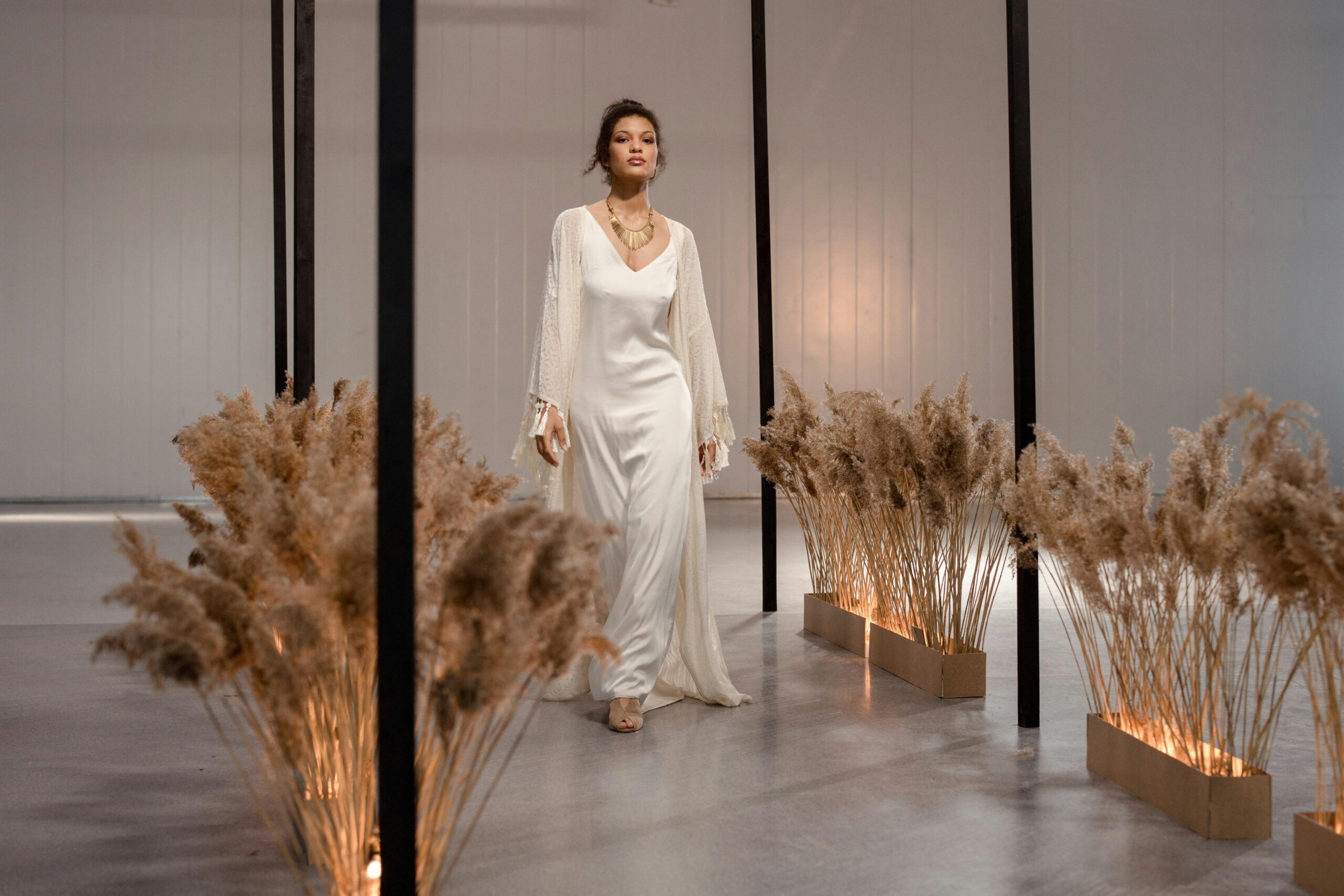 Luxury marketing strategy: selective campaigns, curated storytelling, and exclusive client experiences in 2026.