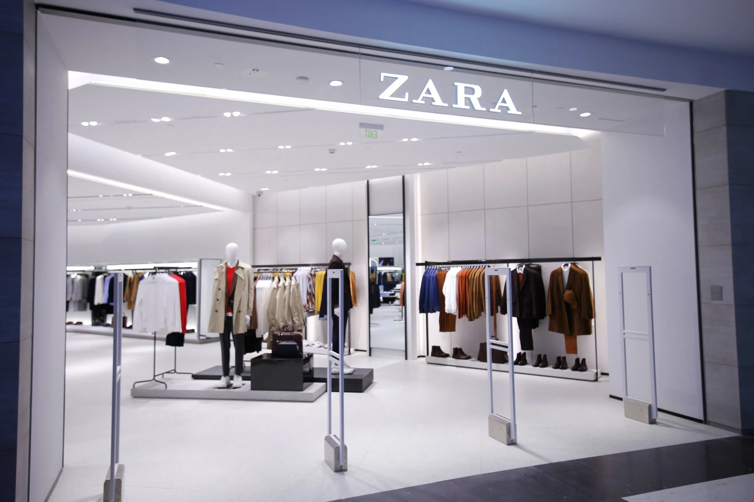 Zara’s Virtual Try-On: Solving Fashion E-Commerce’s Biggest Sizing Problem